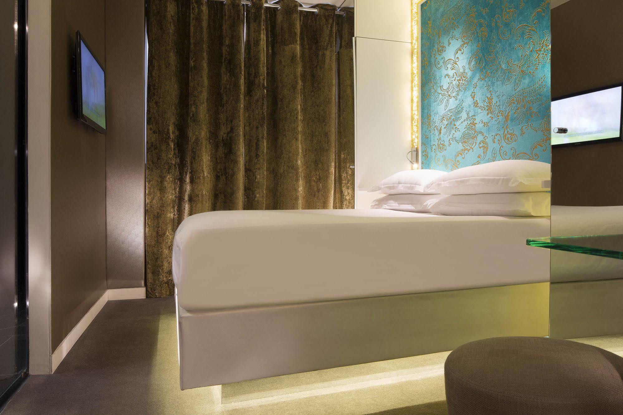 Albert's Hotel 4*